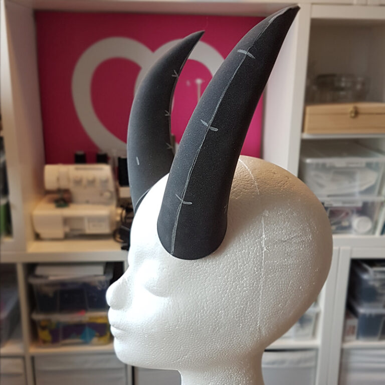 Demon horn pattern 2 sizes! Pretzl Cosplay