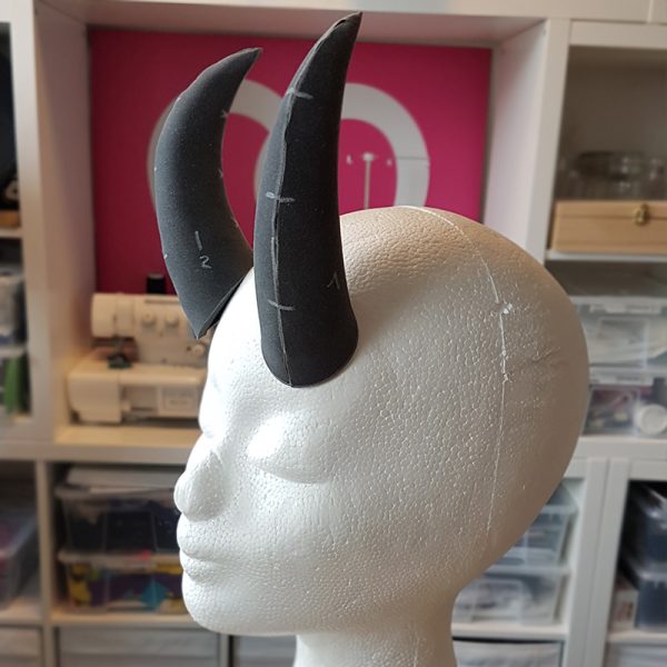 Demon horn pattern – 2 sizes!