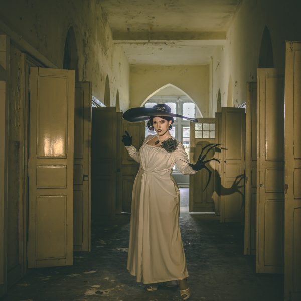 Lady Dimitrescu signed cosplay print