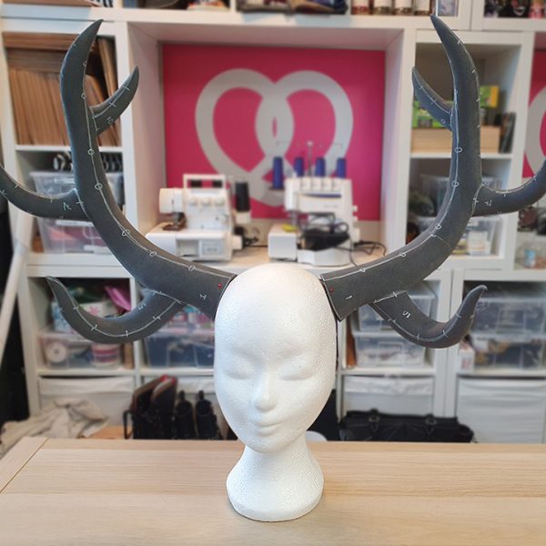 Deer antlers pattern